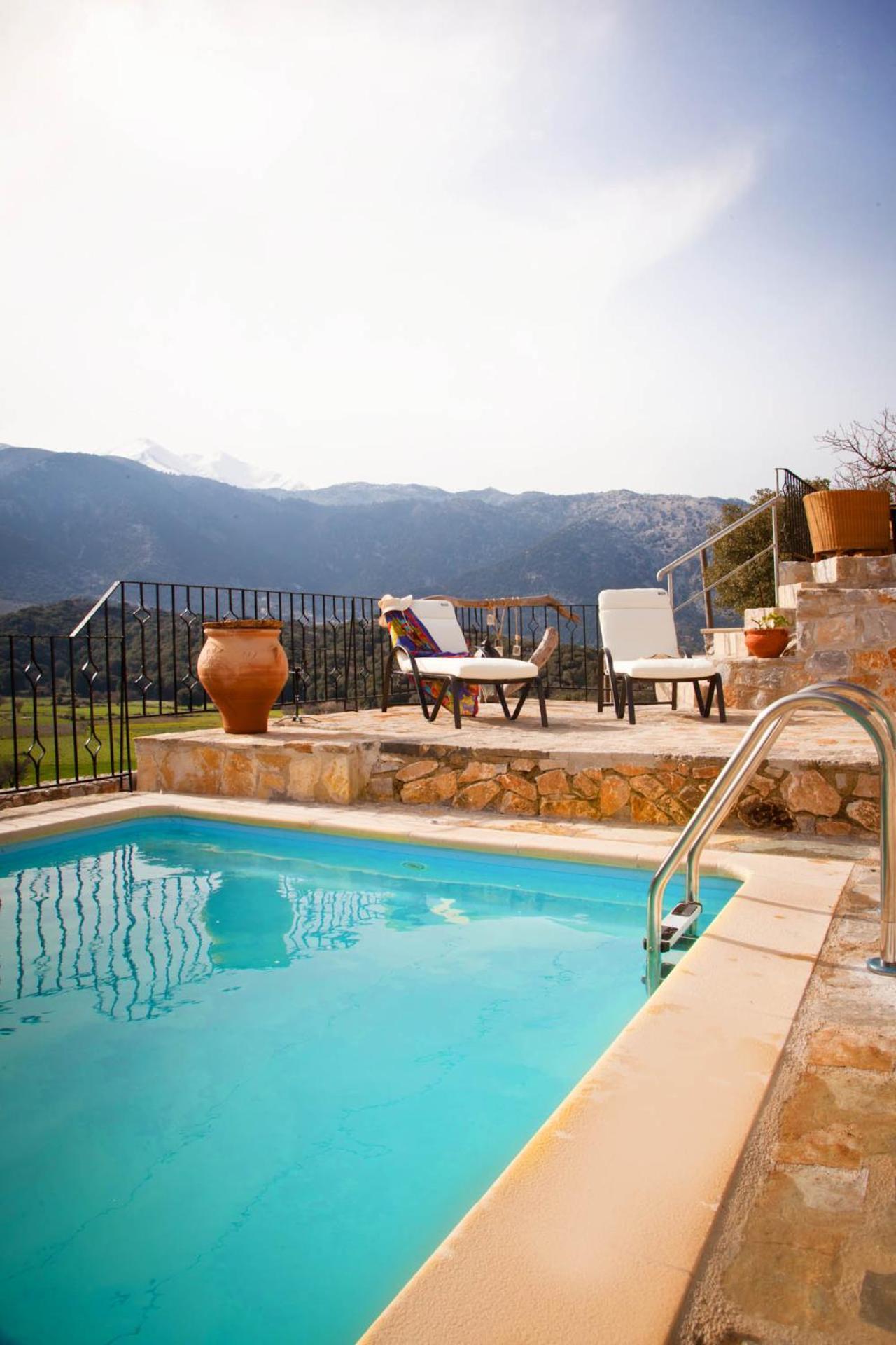 Stone Built Villa Galatia, Poolside & Perfect View Karés Exterior foto