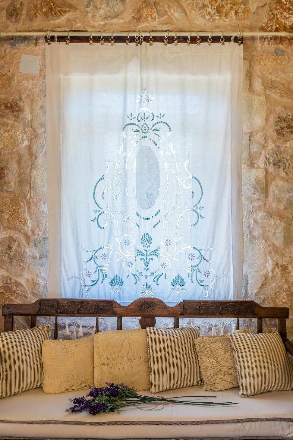 Stone Built Villa Galatia, Poolside & Perfect View Karés Exterior foto