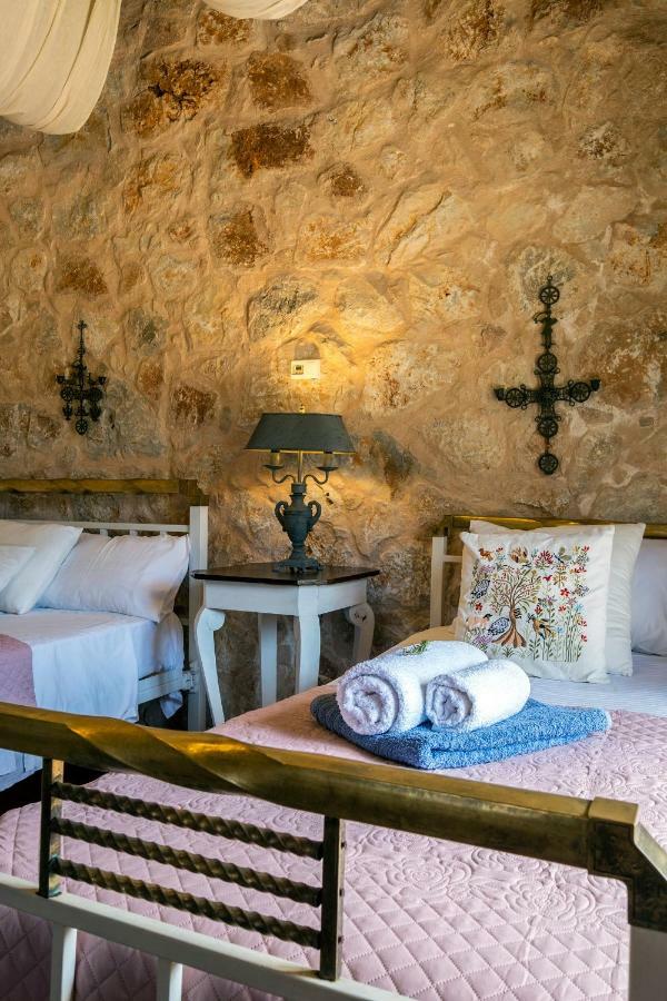 Stone Built Villa Galatia, Poolside & Perfect View Karés Exterior foto